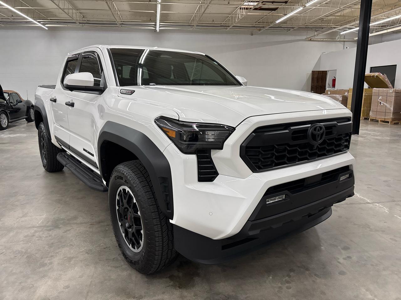 Toyota Tacoma 4WD TRD Off Road Hybrid Double Cab 5' Bed AT (Natl) 2025
