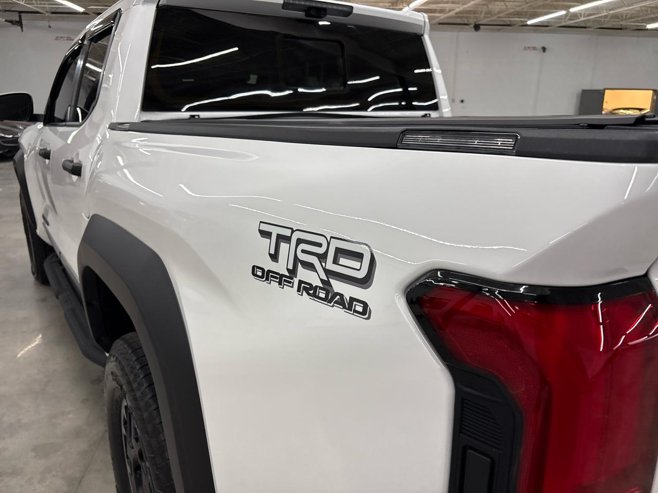 Toyota Tacoma 4WD TRD Off Road Hybrid Double Cab 5' Bed AT (Natl) 2025