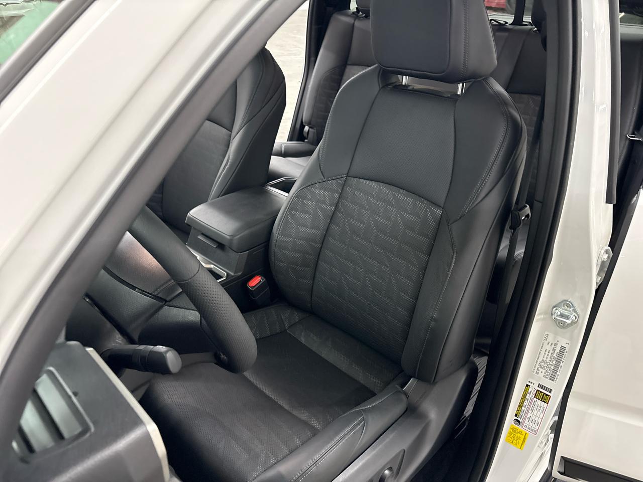Toyota Tacoma 4WD TRD Off Road Hybrid Double Cab 5' Bed AT (Natl) 2025