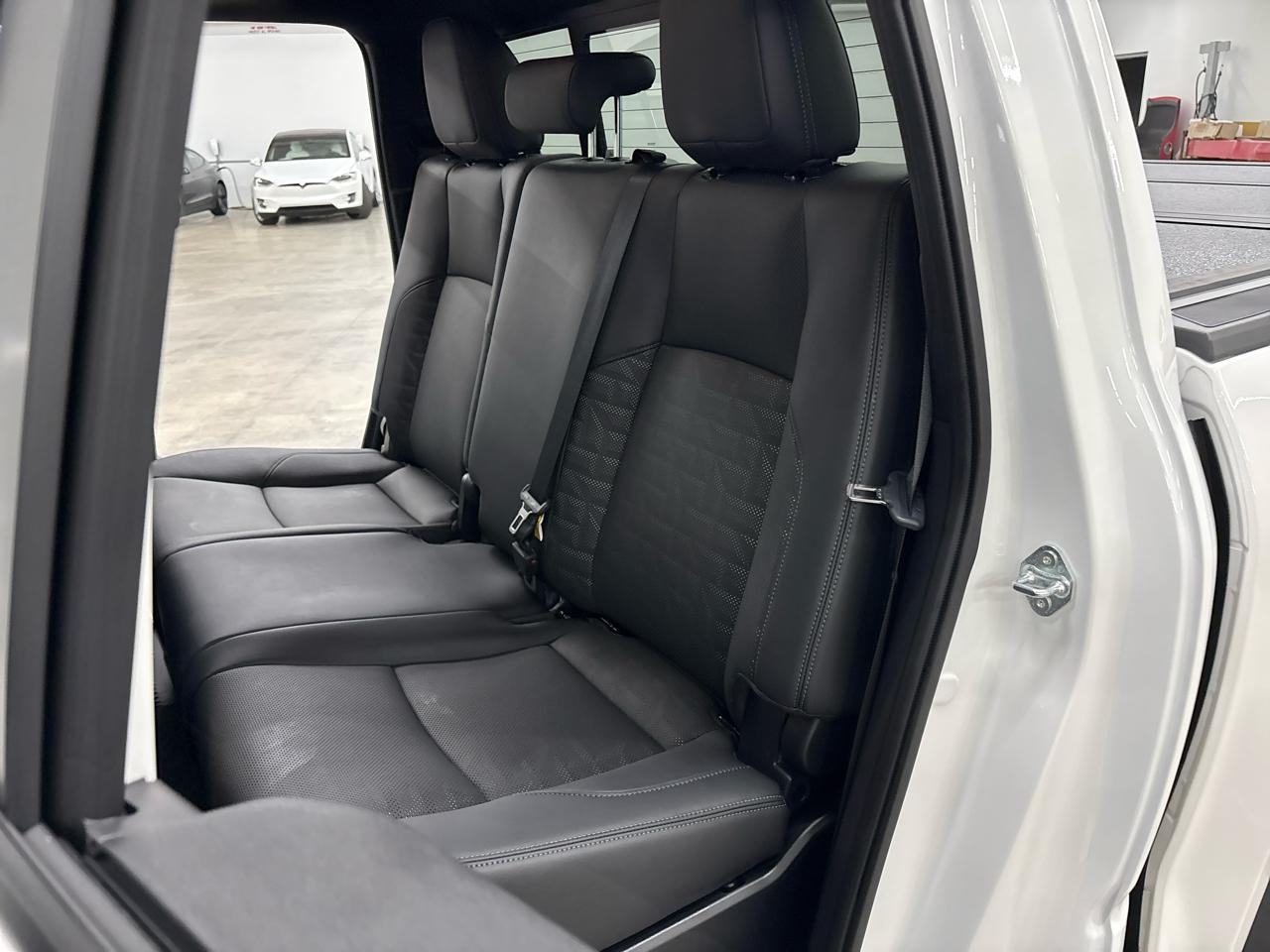 Toyota Tacoma 4WD TRD Off Road Hybrid Double Cab 5' Bed AT (Natl) 2025