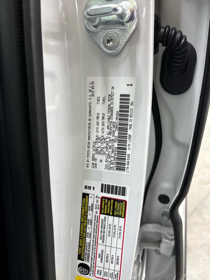 Toyota Tacoma 4WD TRD Off Road Hybrid Double Cab 5' Bed AT (Natl) 2025