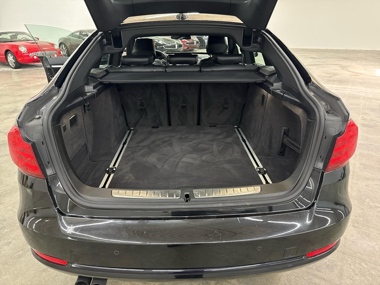 BMW 3 Series Gran Turismo 5dr 328i xDrive Gran Turismo AWD SULEV 2016