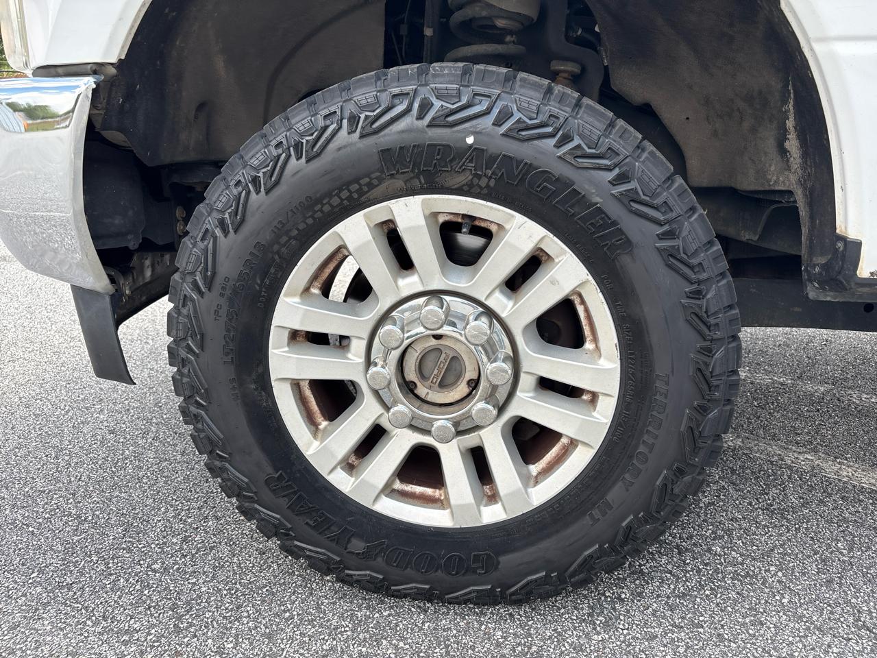 Ford Super Duty F-350 SRW XLT 4WD SuperCab 8' Box 2017