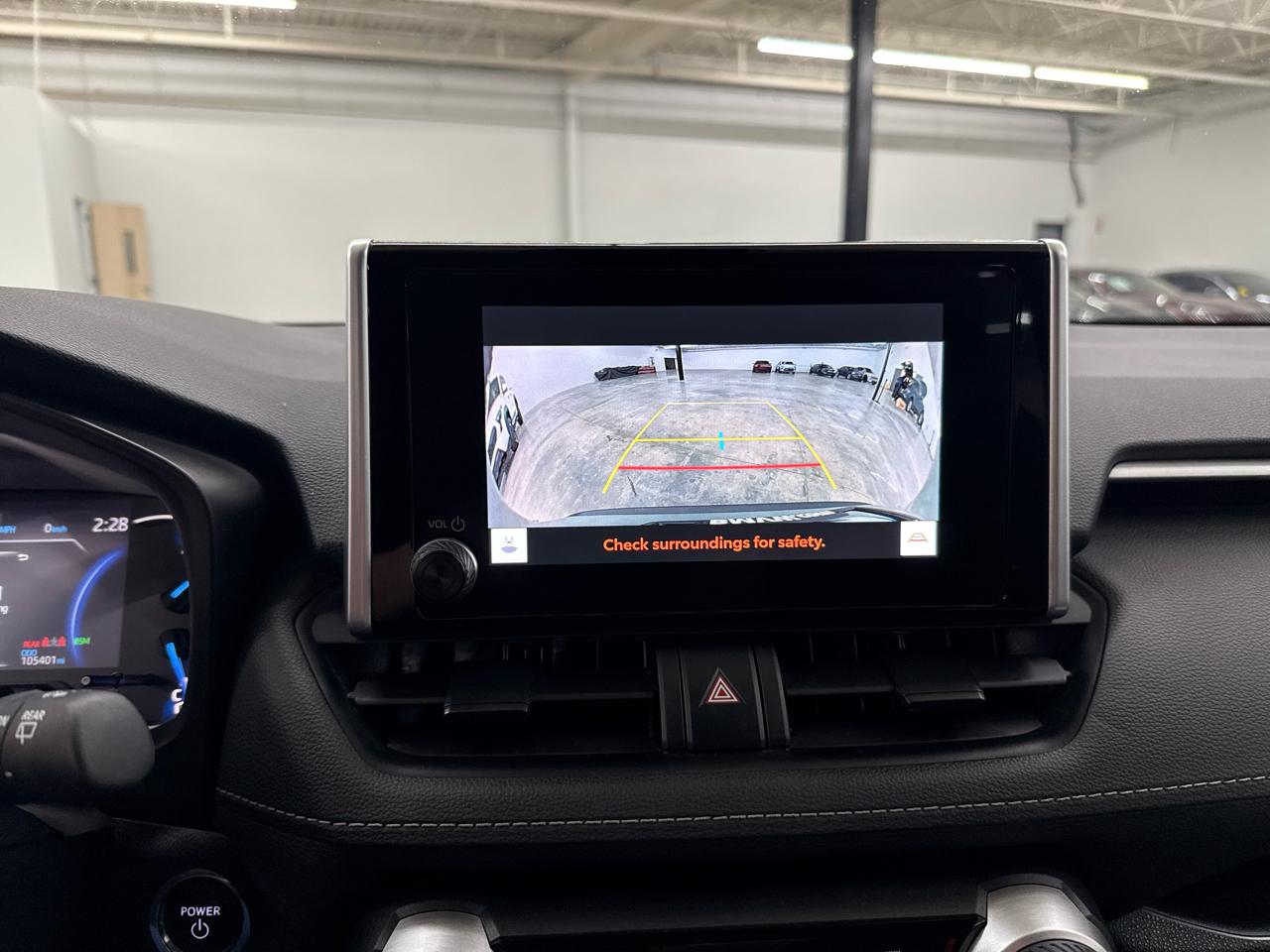 Toyota RAV4 Hybrid XLE AWD (Natl) 2023