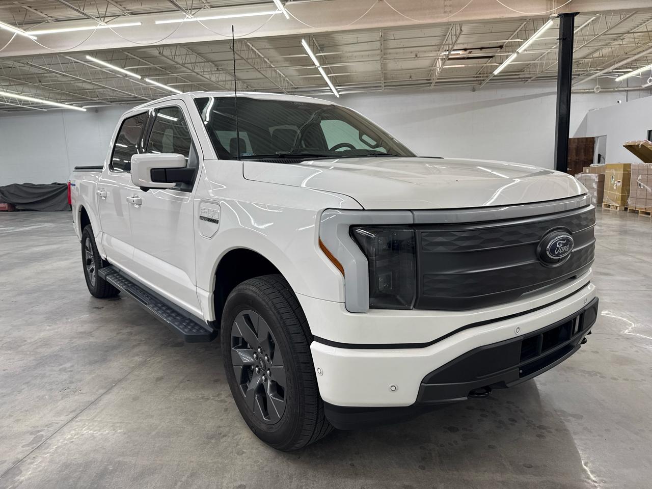 Ford F-150 Lightning LARIAT 4WD SuperCrew 5.5' Box 2022