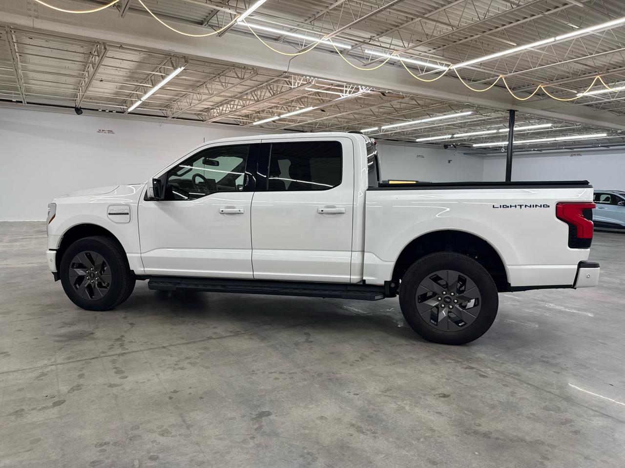 Ford F-150 Lightning LARIAT 4WD SuperCrew 5.5' Box 2022