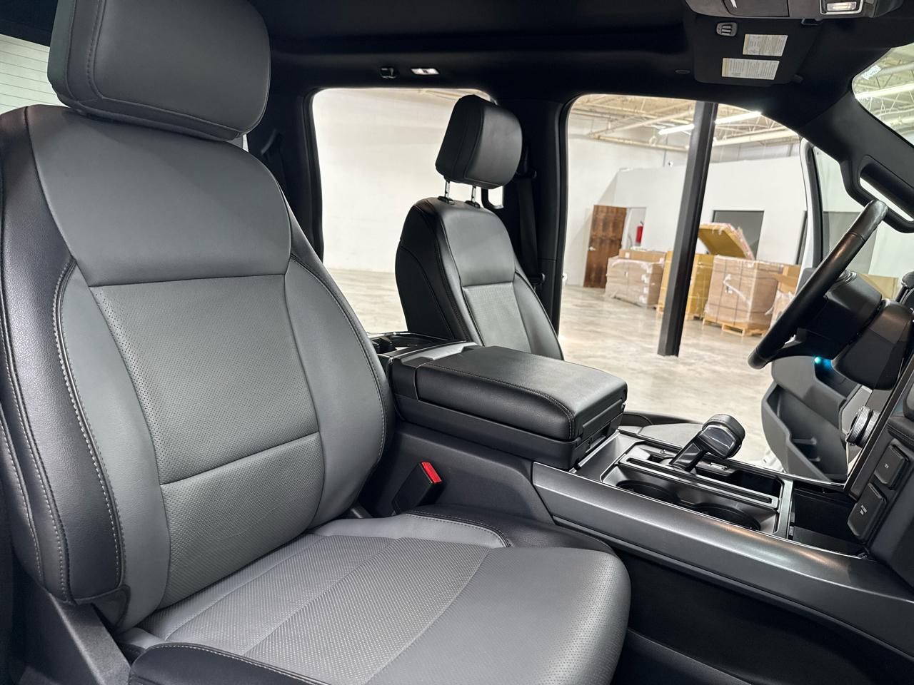 Ford F-150 Lightning LARIAT 4WD SuperCrew 5.5' Box 2022