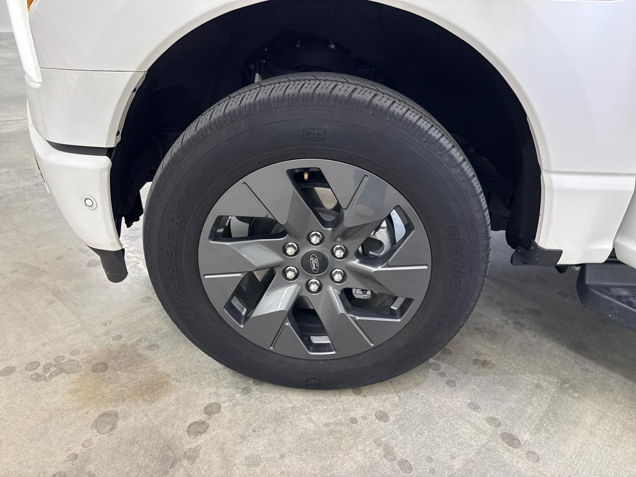 Ford F-150 Lightning LARIAT 4WD SuperCrew 5.5' Box 2022