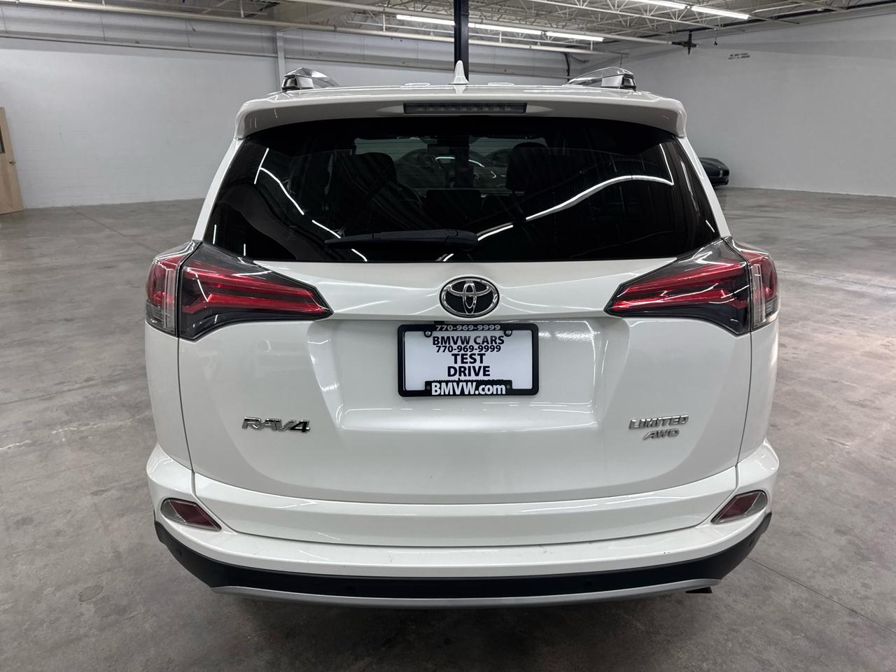 Toyota RAV4 Limited AWD (Natl) 2017