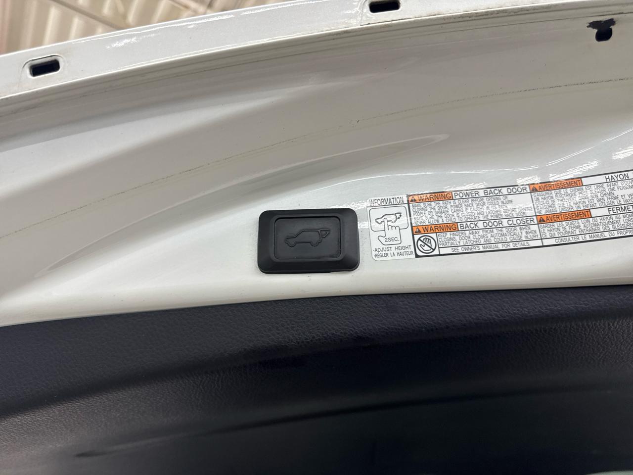 Toyota RAV4 Limited AWD (Natl) 2017