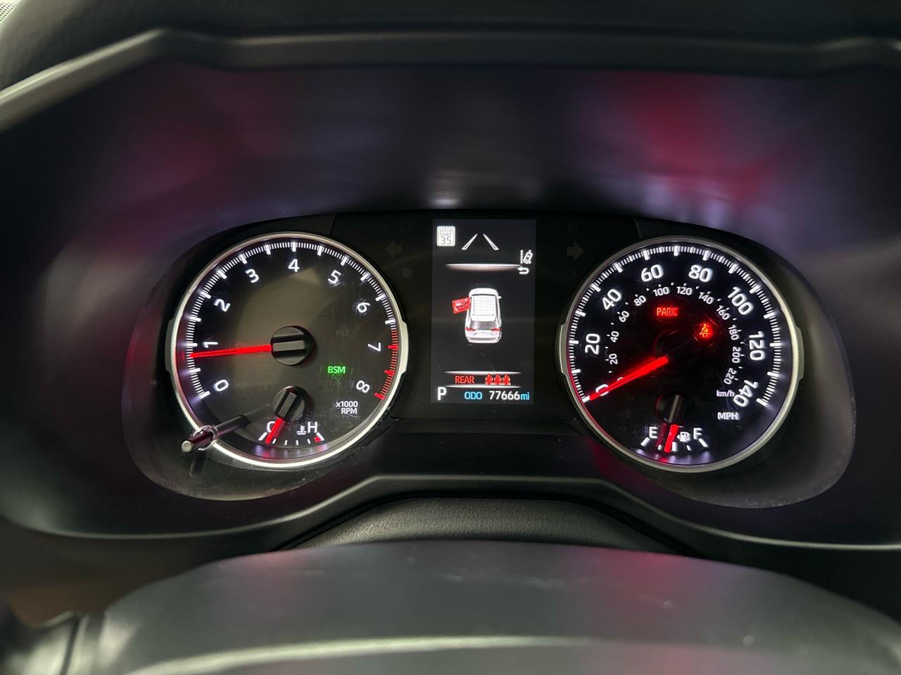 Toyota RAV4 XLE Premium FWD (Natl) 2020