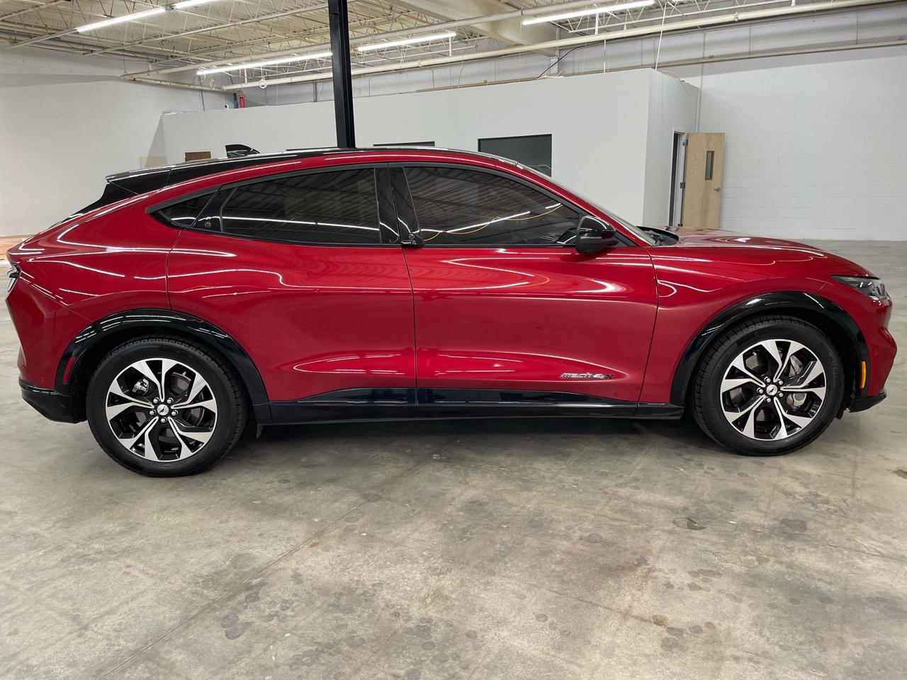 Ford Mustang Mach-E Premium AWD 2021