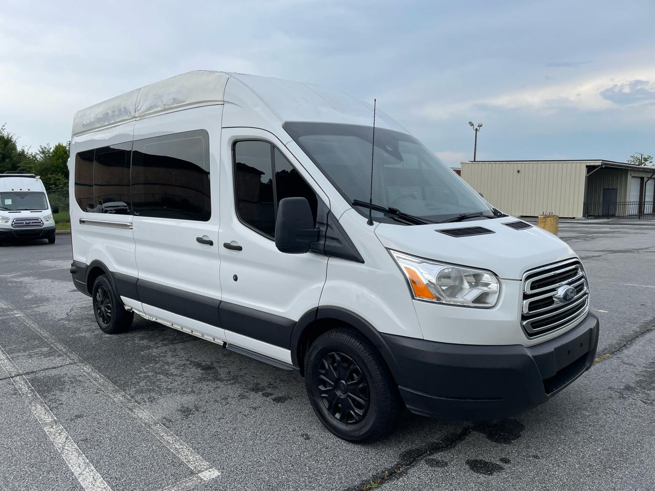 Ford Transit Passenger Wagon T-350 148" High Roof XLT Sliding RH Dr 2019