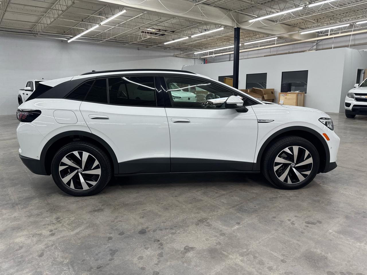 Volkswagen ID.4 Pro AWD w/SK On Battery 2023