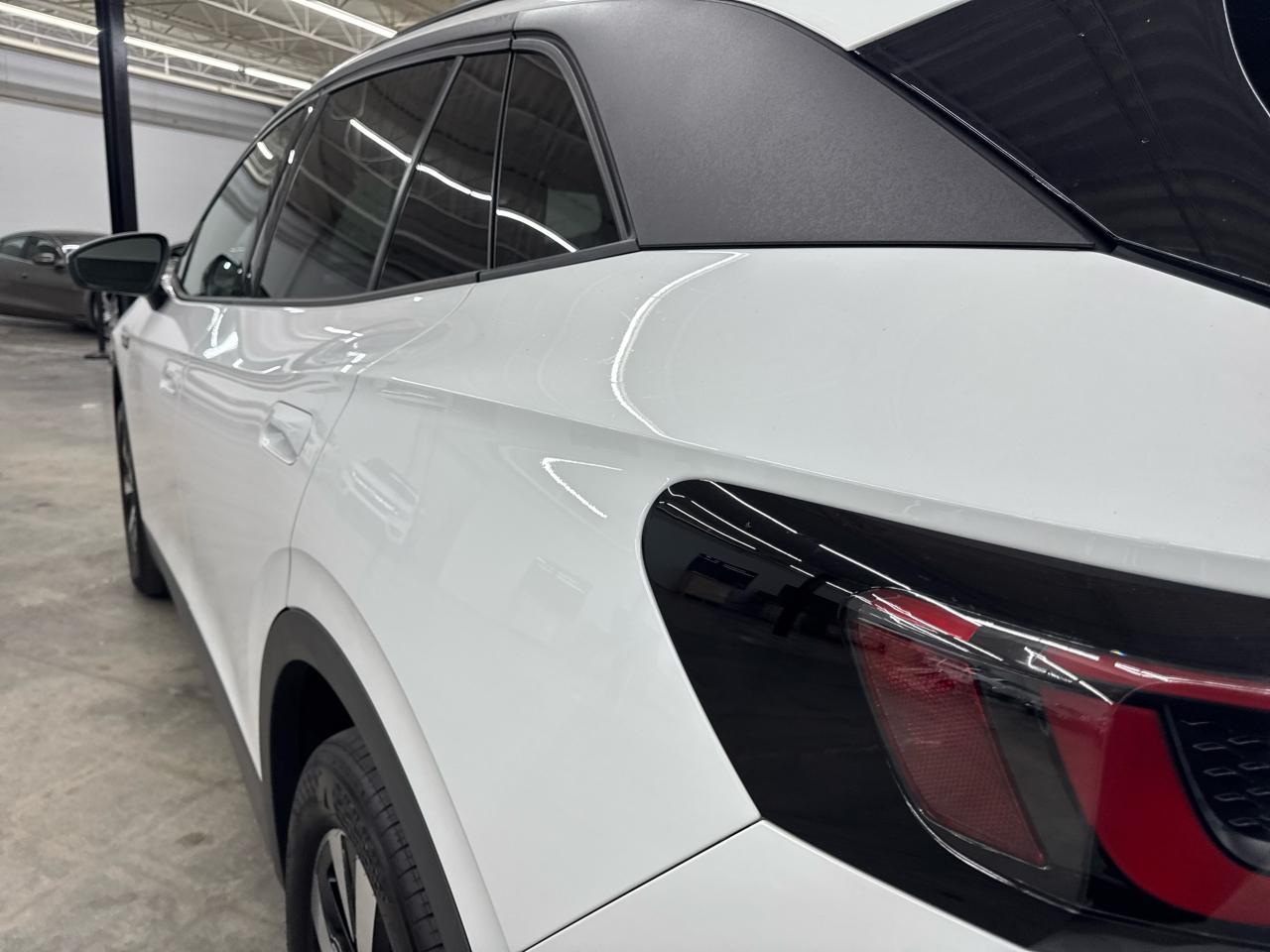 Volkswagen ID.4 Pro AWD w/SK On Battery 2023