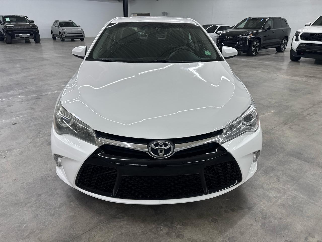 Toyota Camry SE 2015