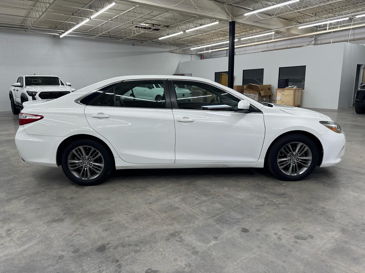 Toyota Camry SE 2015