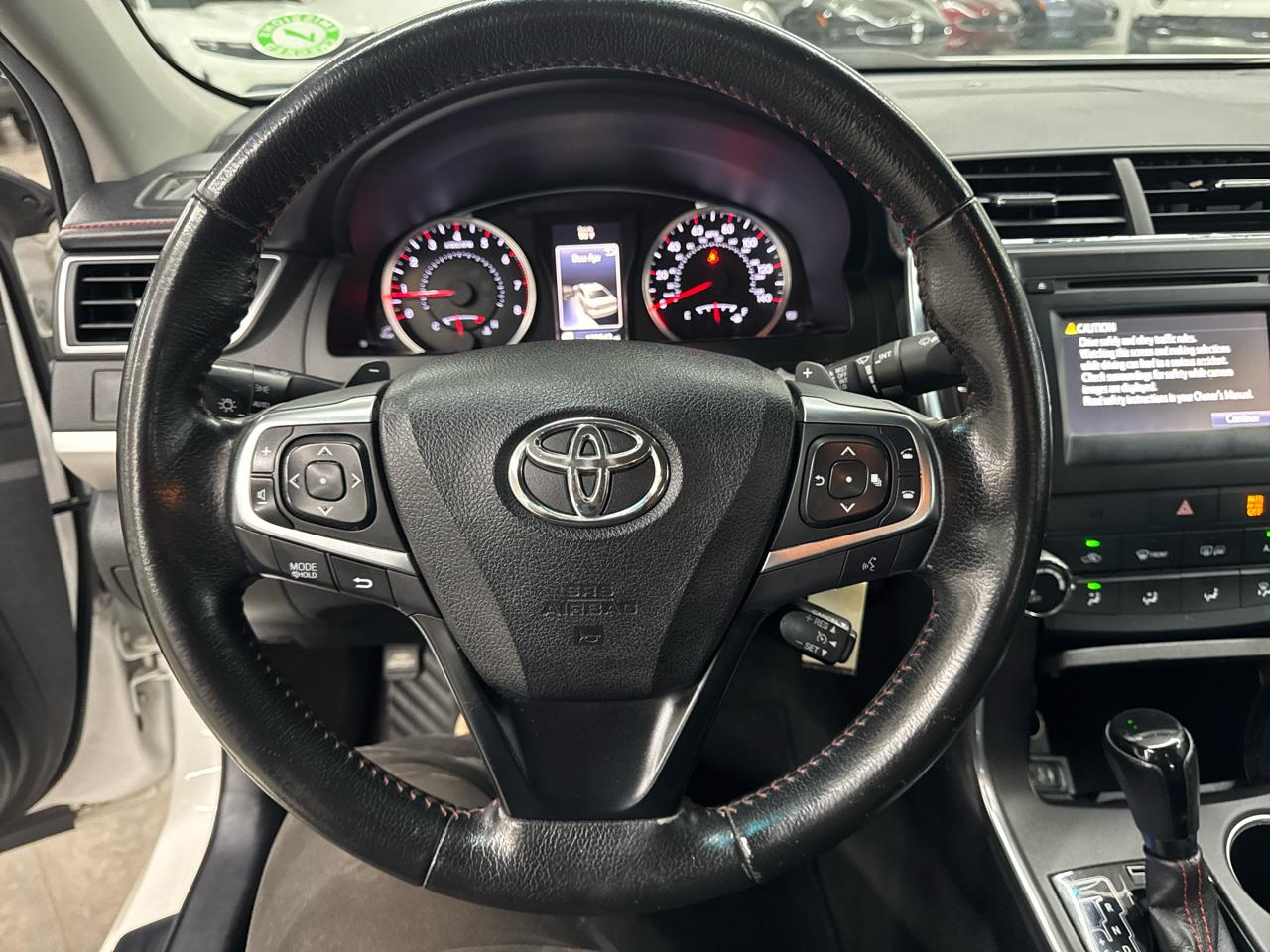 Toyota Camry SE 2015