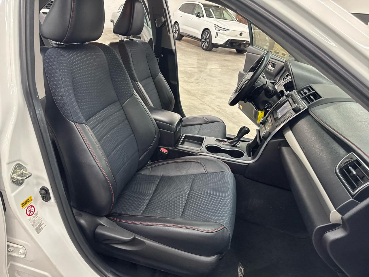 Toyota Camry SE 2015
