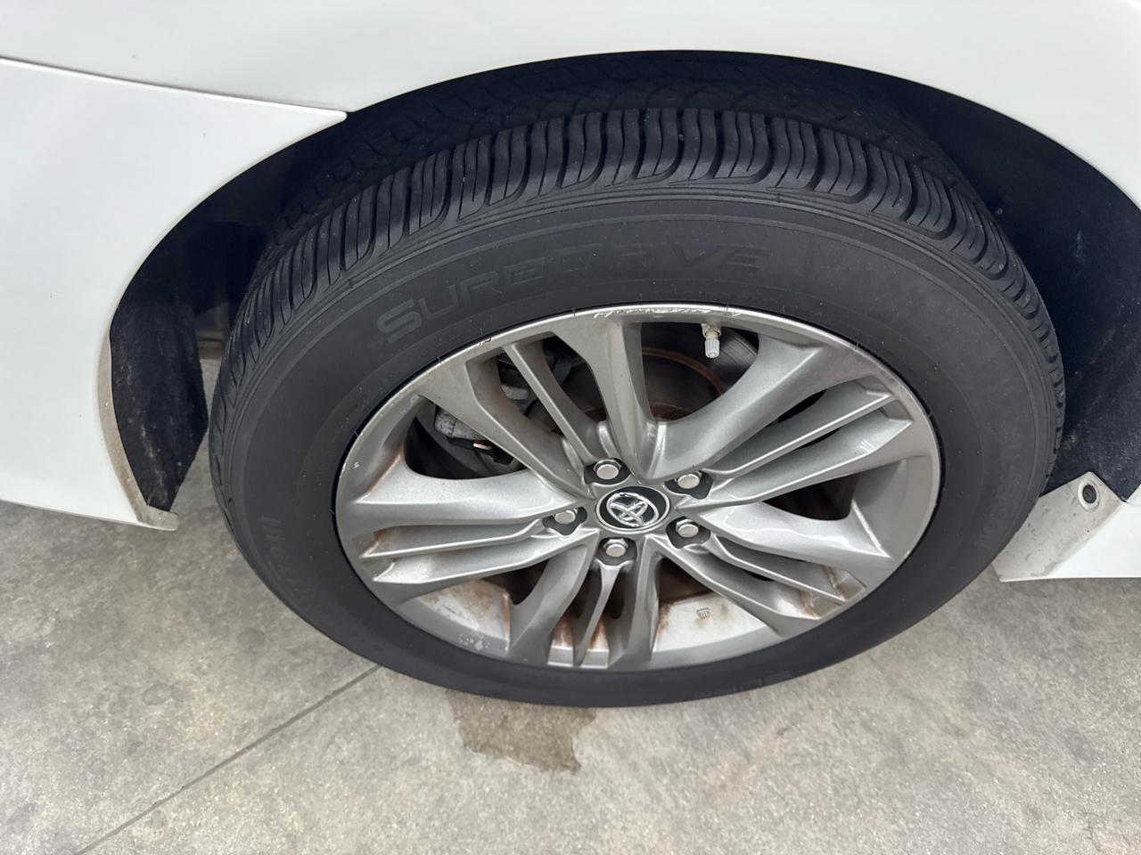 Toyota Camry SE 2015