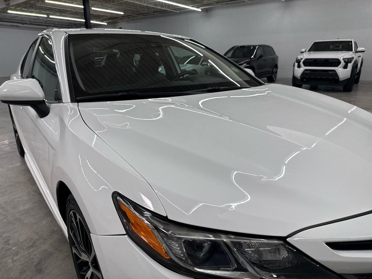 Toyota Camry SE Auto (Natl) 2020