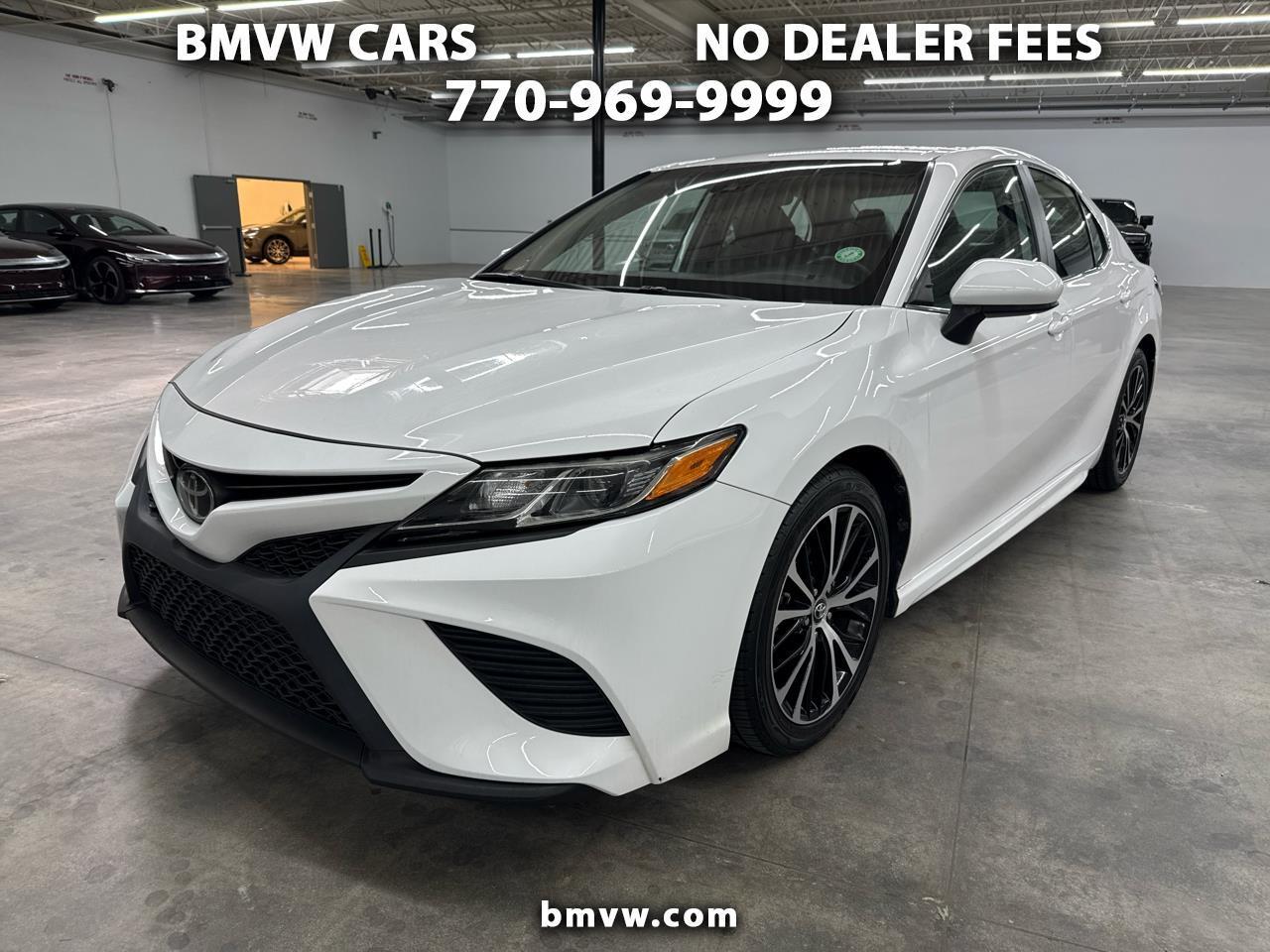 Toyota Camry SE Auto (Natl) 2020