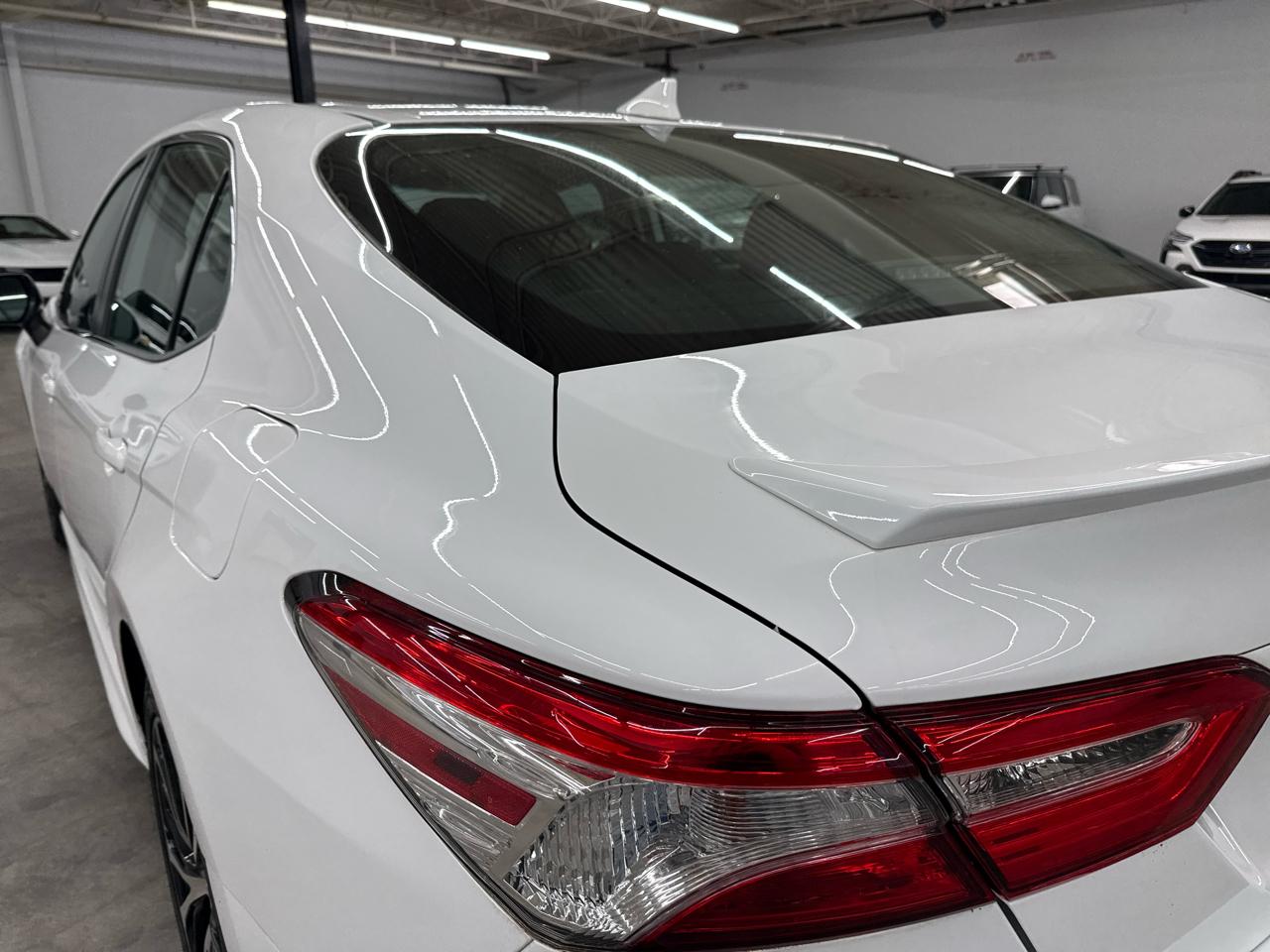 Toyota Camry SE Auto (Natl) 2020