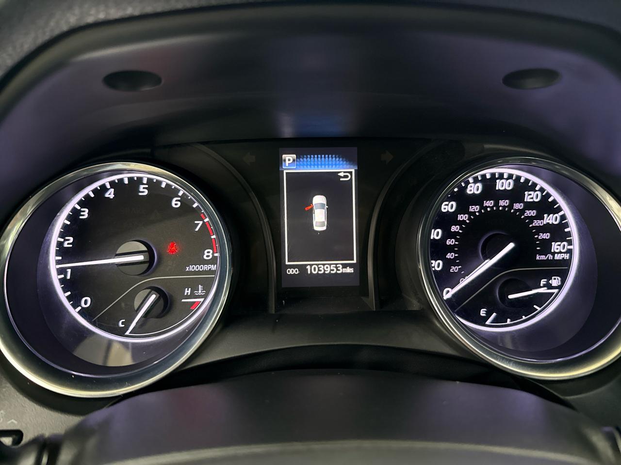 Toyota Camry SE Auto (Natl) 2020