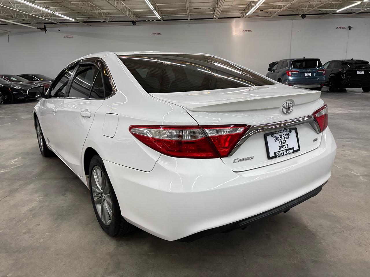 Toyota Camry XLE Auto (Natl) 2017