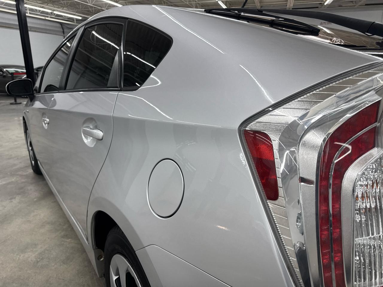 Toyota Prius 5dr HB Three (Natl) 2012