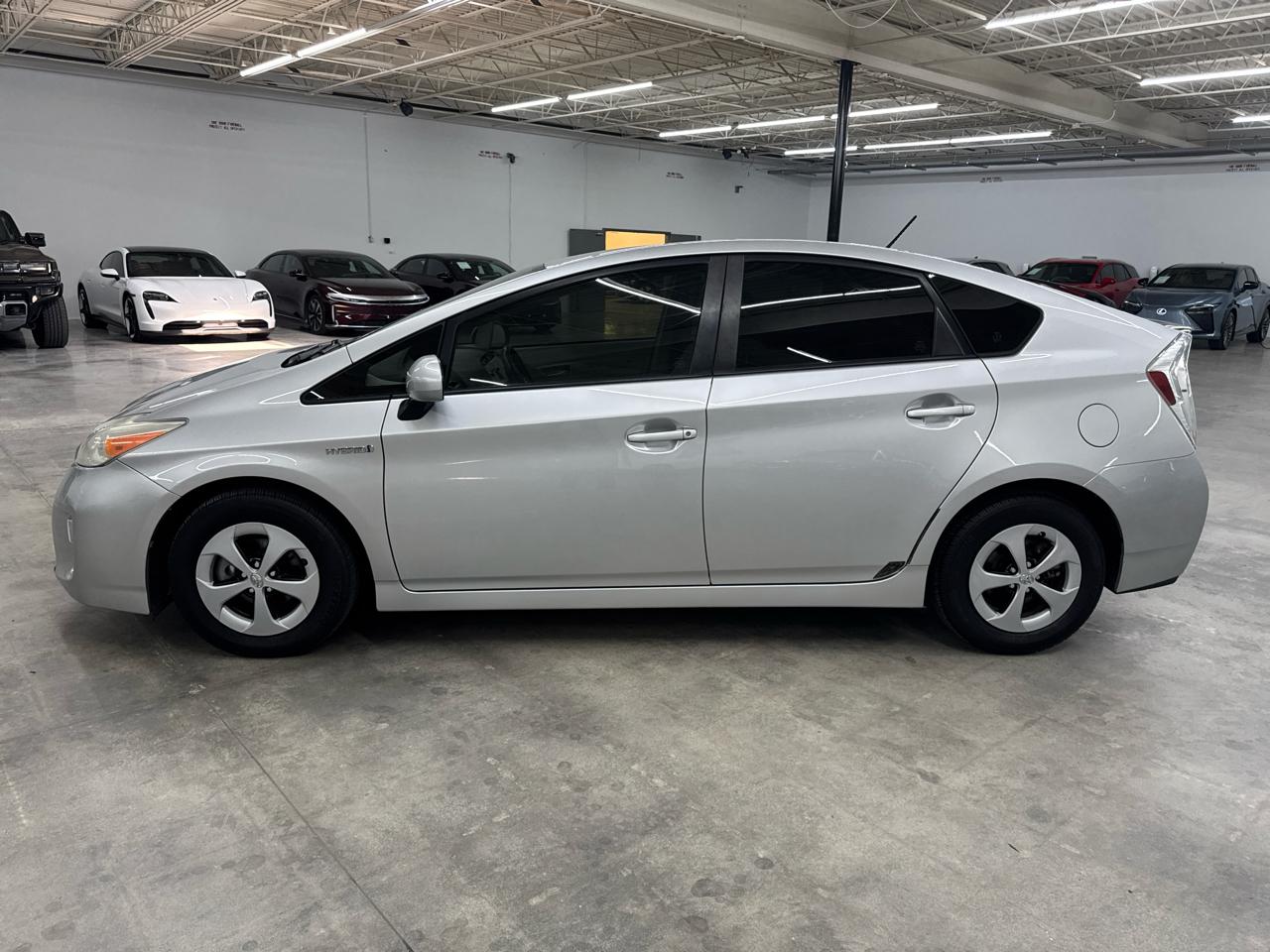 Toyota Prius 5dr HB Three (Natl) 2012