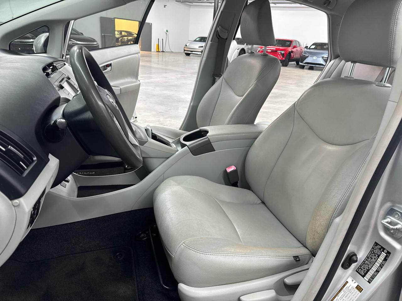 Toyota Prius 5dr HB Three (Natl) 2012