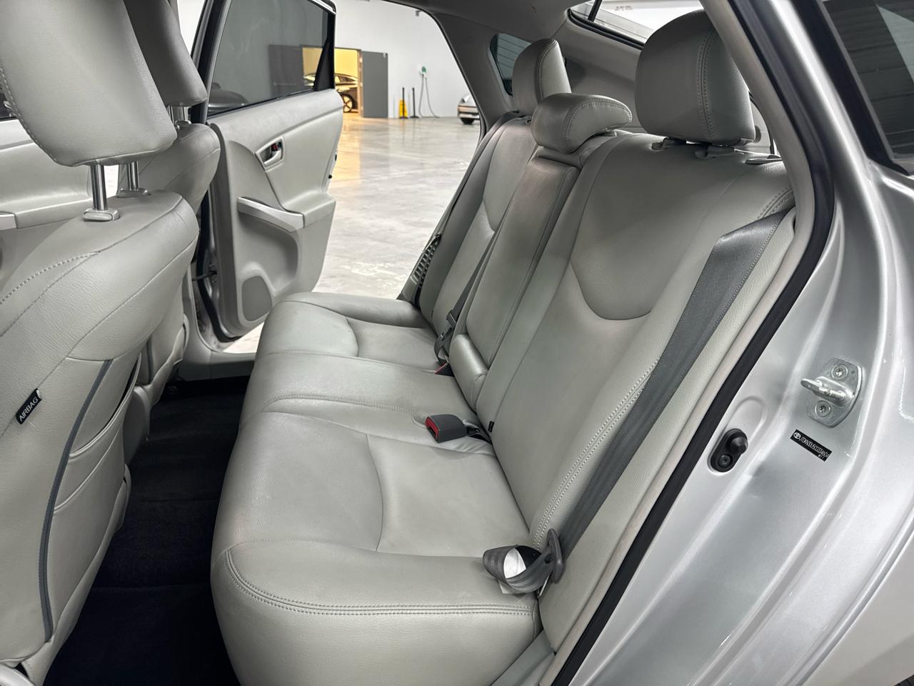 Toyota Prius 5dr HB Three (Natl) 2012