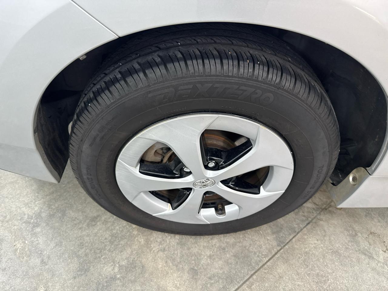 Toyota Prius 5dr HB Three (Natl) 2012