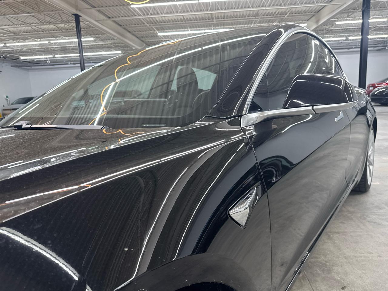 Tesla Model 3 Mid Range Battery RWD 2018