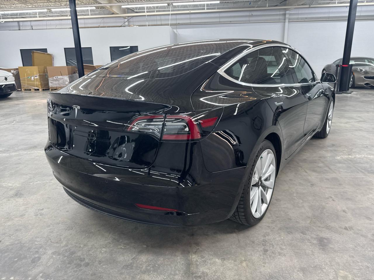 Tesla Model 3 Mid Range Battery RWD 2018