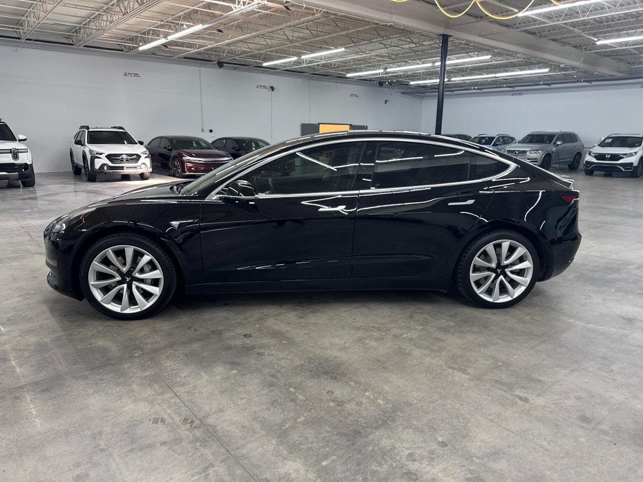 Tesla Model 3 Mid Range Battery RWD 2018