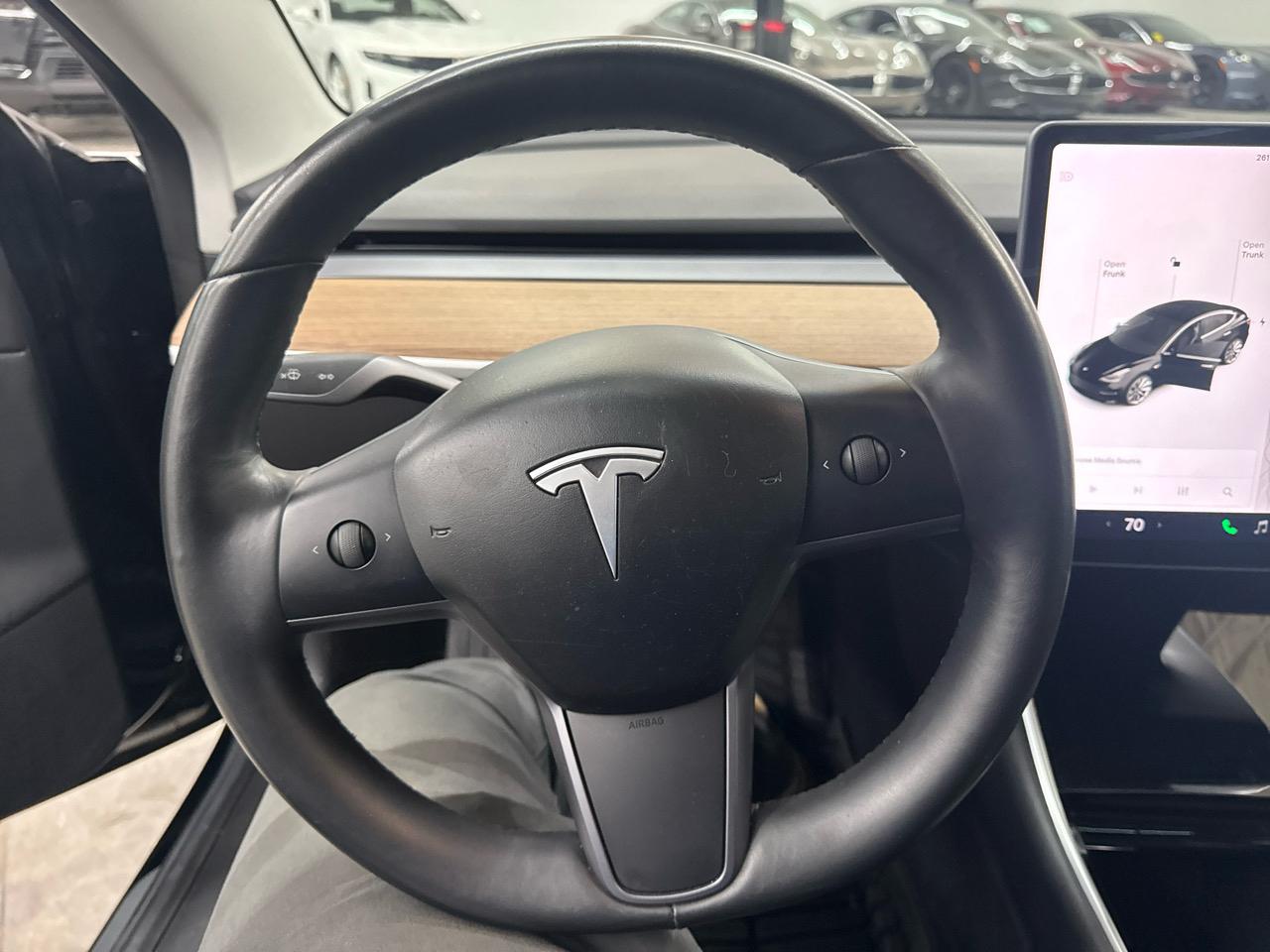Tesla Model 3 Mid Range Battery RWD 2018