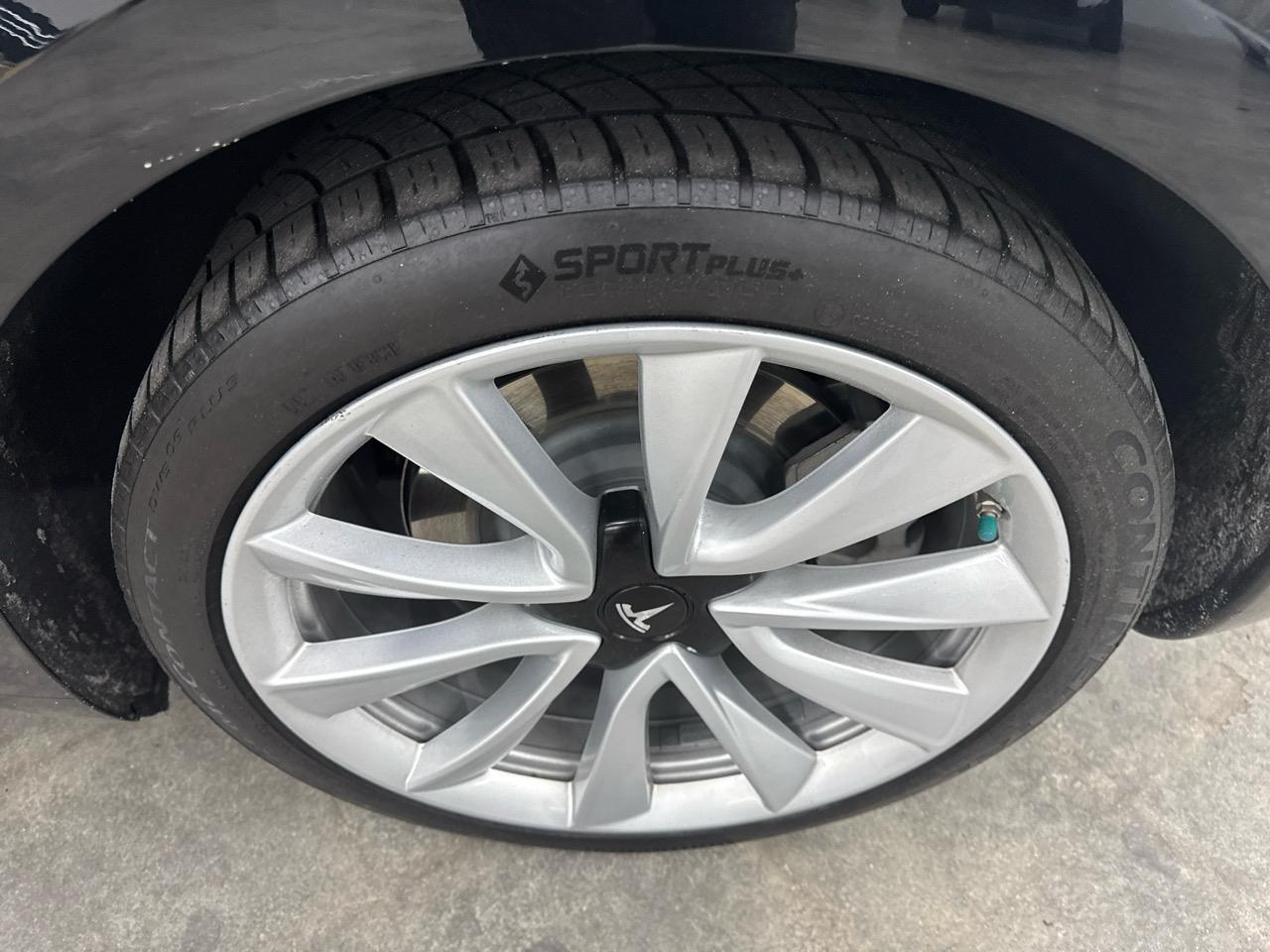 Tesla Model 3 Mid Range Battery RWD 2018