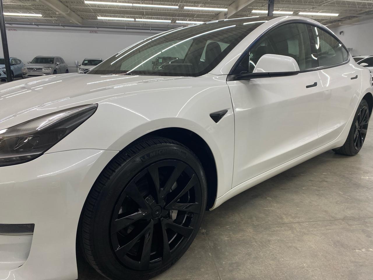 Tesla Model 3 Standard Range Plus RWD 2023