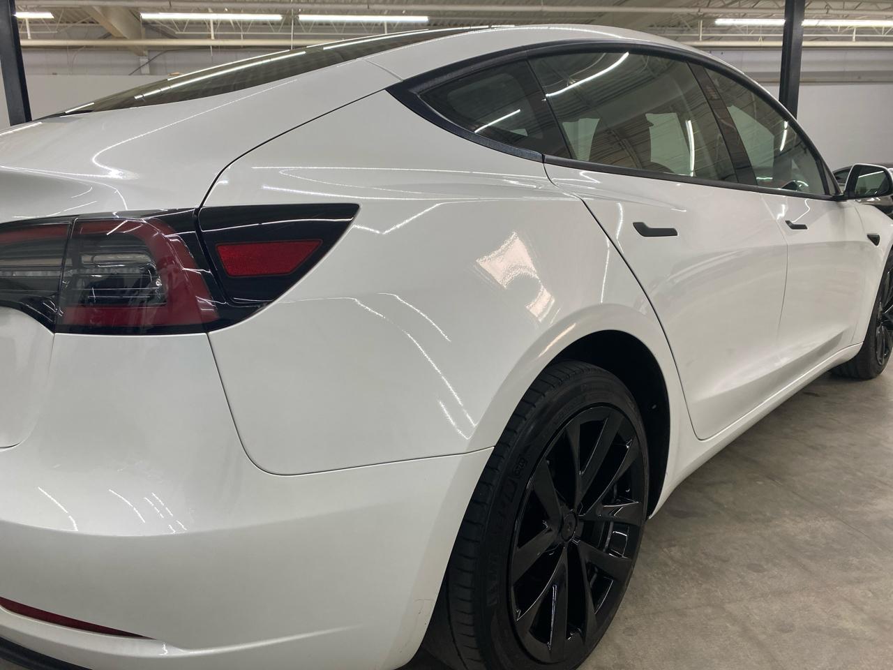 Tesla Model 3 Standard Range Plus RWD 2023