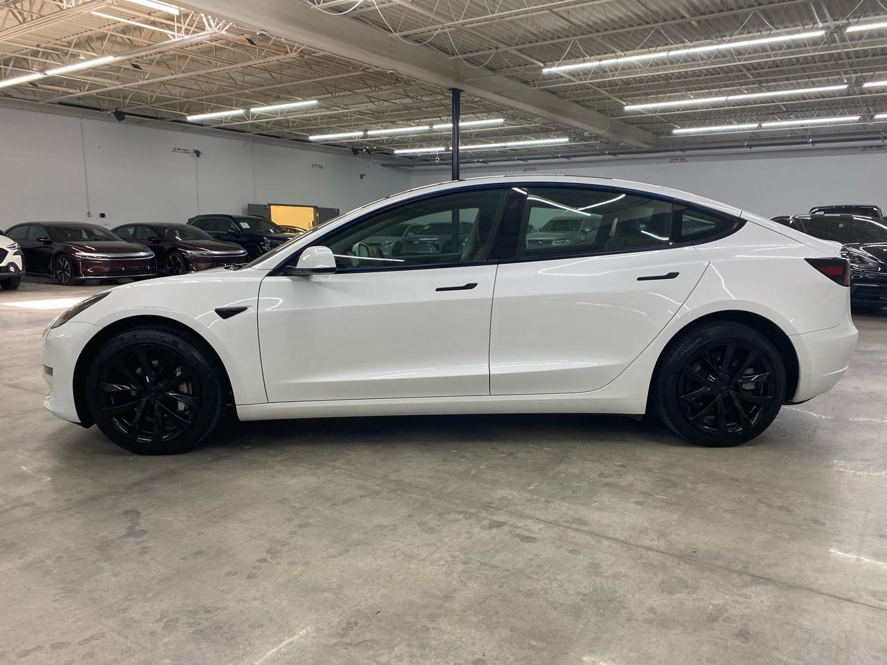 Tesla Model 3 Standard Range Plus RWD 2023