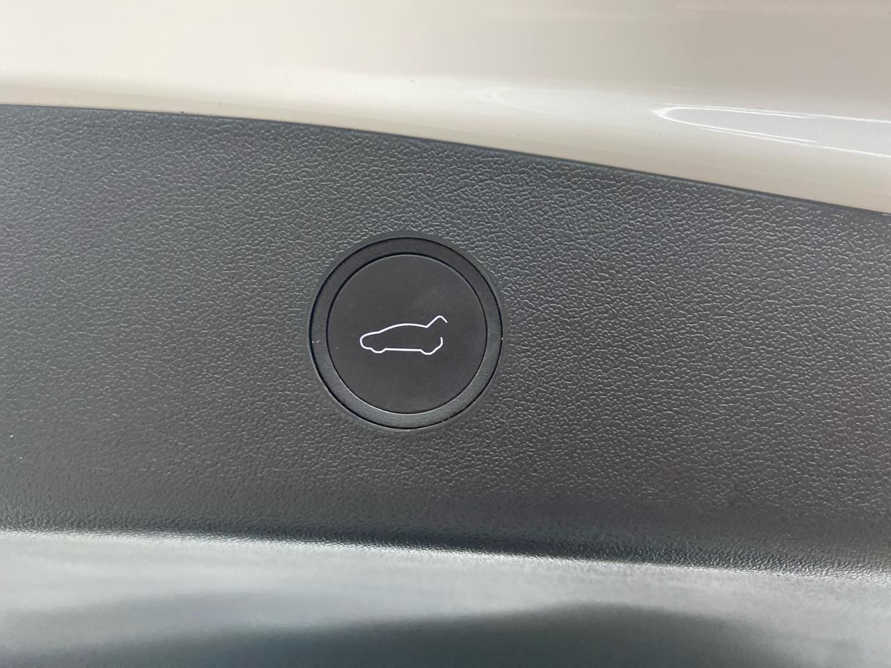 Tesla Model 3 Standard Range Plus RWD 2023