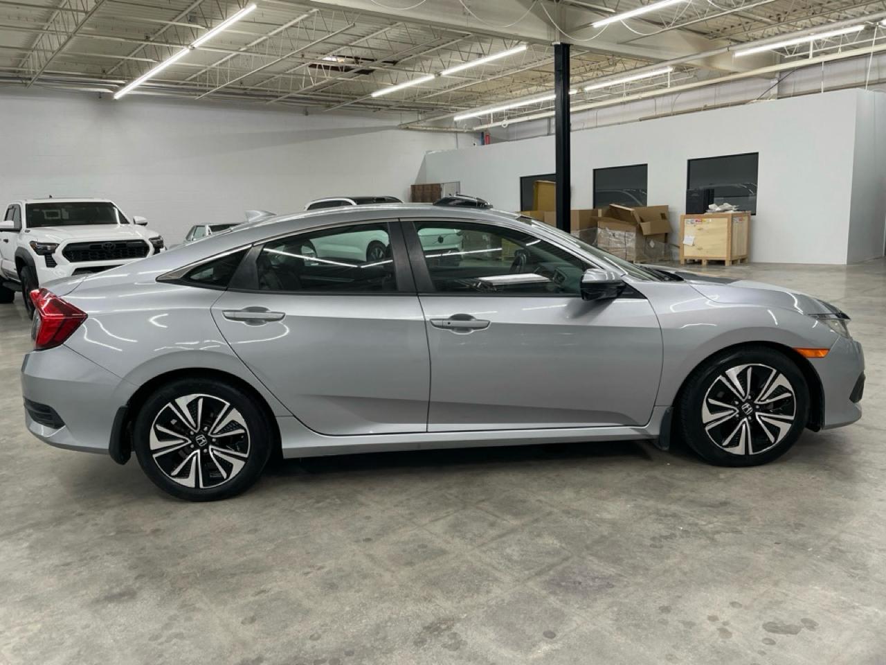 Honda Civic Sedan 4dr CVT EX-L 2016