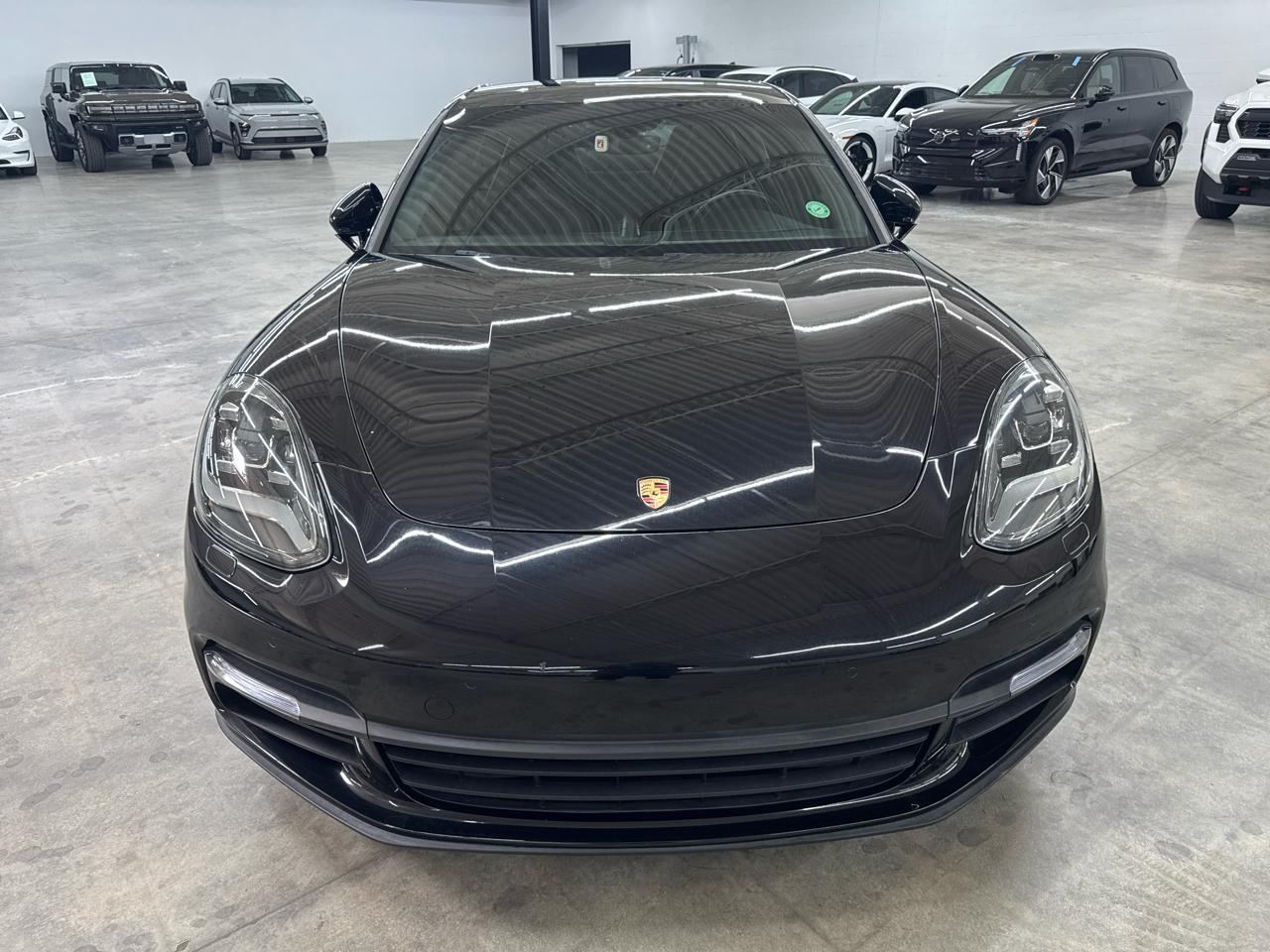 Porsche Panamera RWD 2018