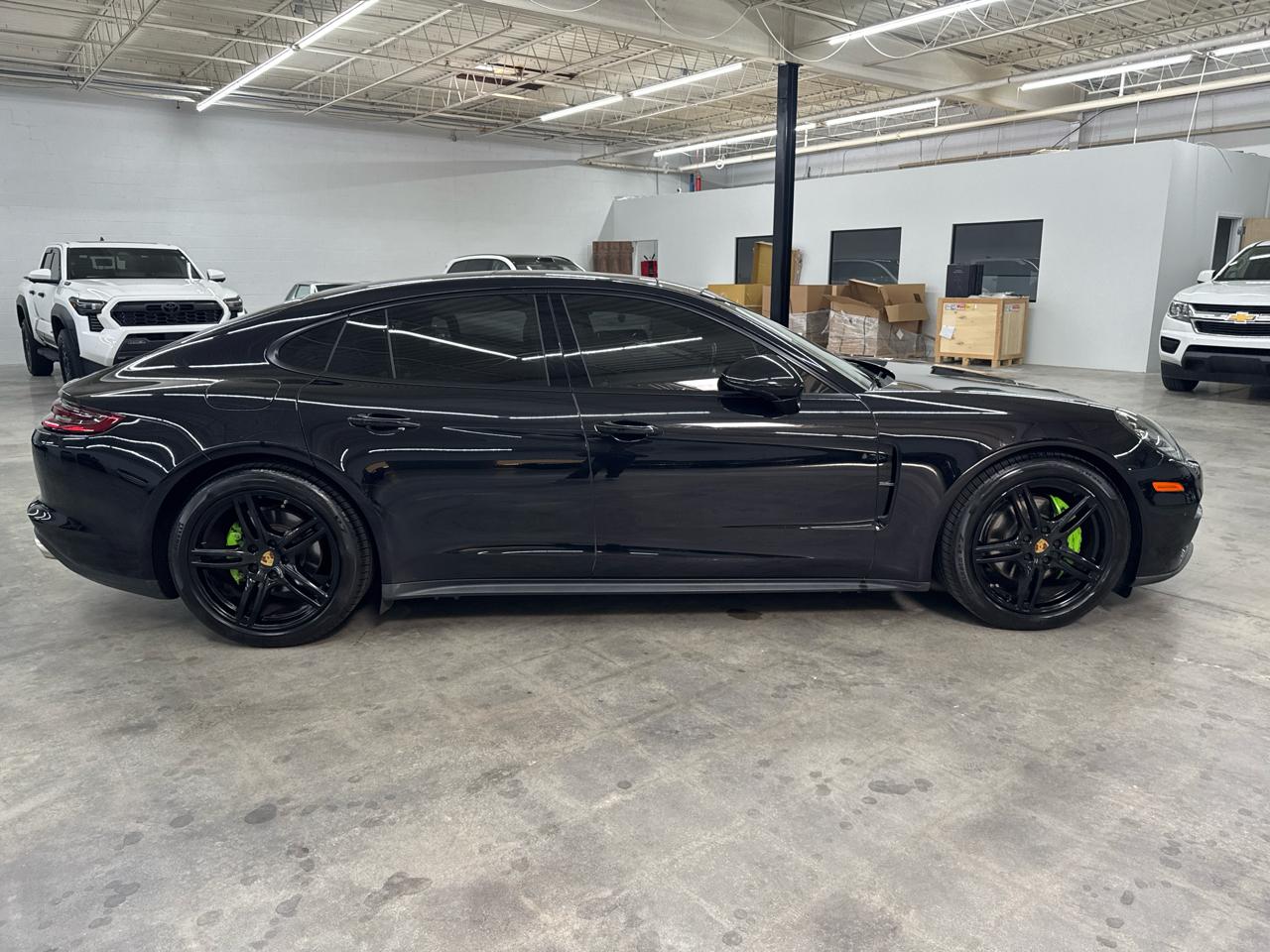 Porsche Panamera RWD 2018