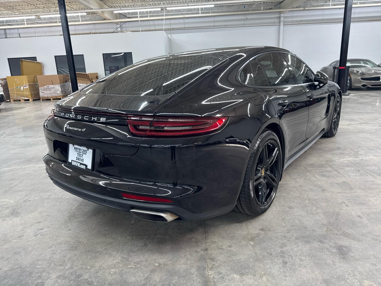 Porsche Panamera RWD 2018