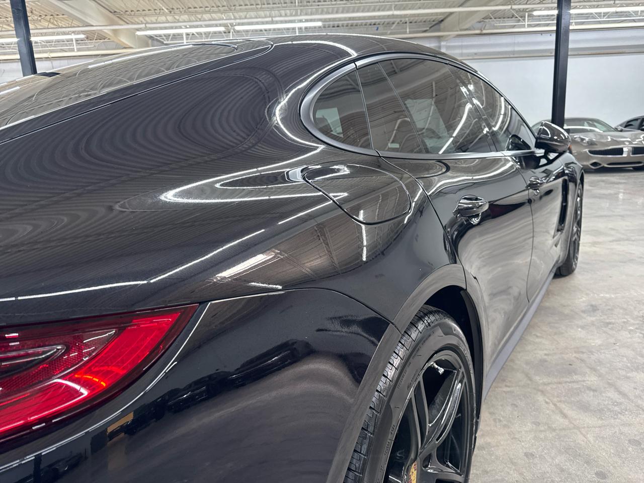 Porsche Panamera RWD 2018