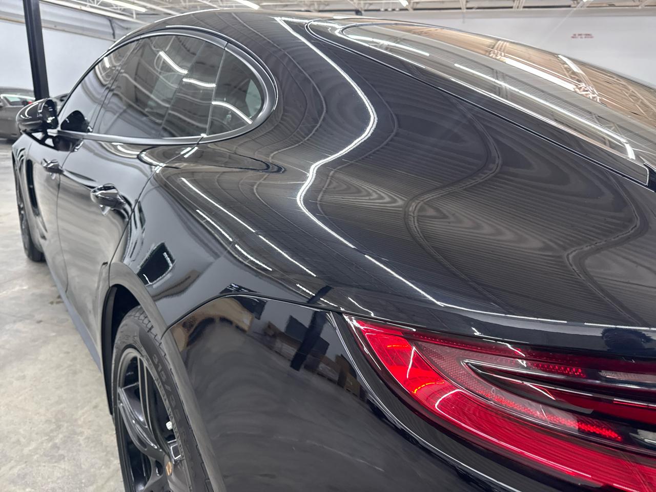 Porsche Panamera RWD 2018