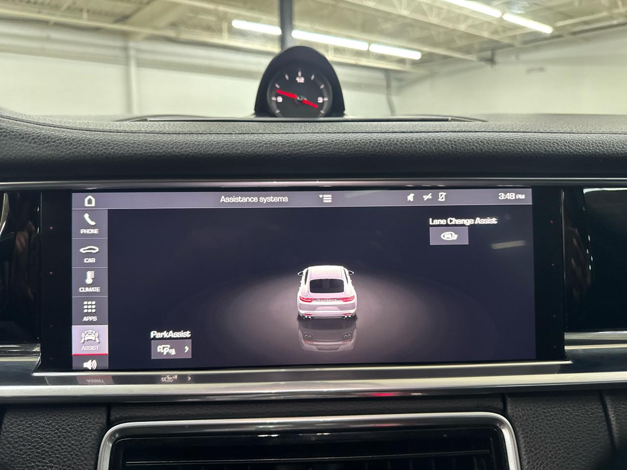 Porsche Panamera RWD 2018